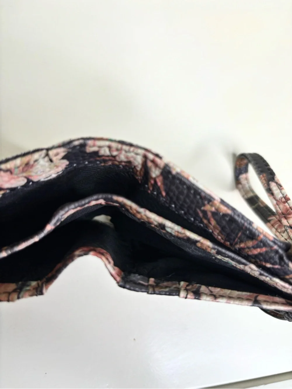 Steve Madden Black Floral Zip Wristlet Wallet with Gold Plaque